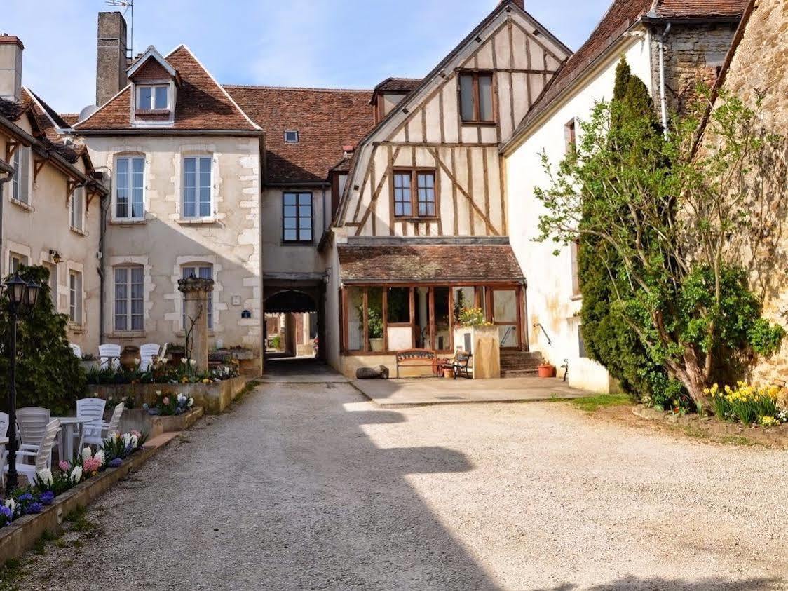 Logis Hotel - Le Relais Saint Vincent Ligny-le-Châtel Exterior foto